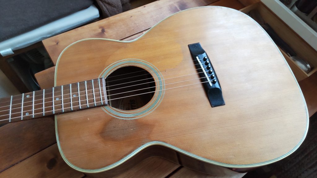 塗装前のモーリスF-18