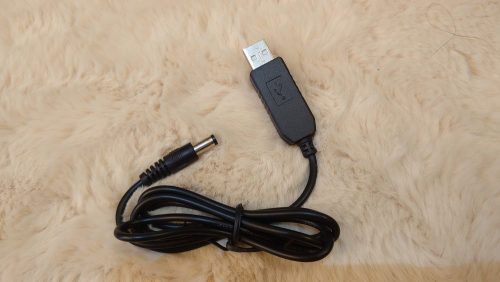 5Vから９Vへ昇圧するUSBケーブル